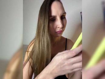 HOT_honey — Bongacams recorded stream image, 16.11.2025 11:40