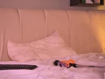 katymolly — Chaturbate recorded stream image, 18.11.2025 04:10