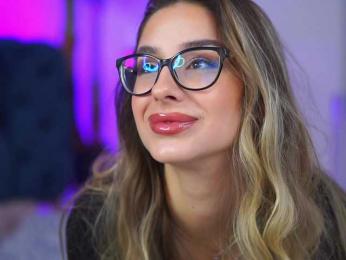 MaddieBryggs — Bongacams recorded stream screenshot (18 Nov 2025)