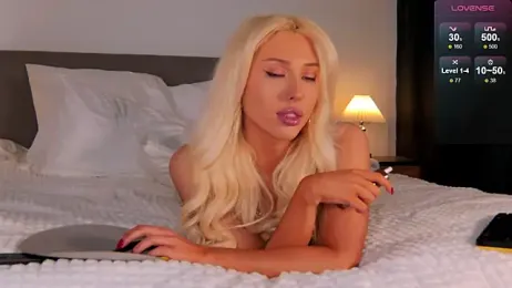 WOW-PeaCH-Girl — Stripchat recorded stream image, 19.11.2025 01:50