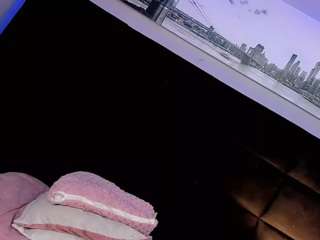 baby-isaa — Camsoda recorded stream screenshot (19 Nov 2025)