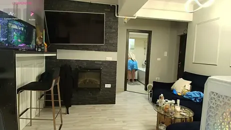 Layla- — Stripchat recorded stream screenshot (19 Nov 2025)