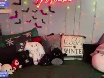 iwillbeyourmuse — Chaturbate recorded stream screenshot (19 Nov 2025)