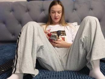 -Sexy_Hot_Angel- — Bongacams recorded stream screenshot (20 Nov 2025)