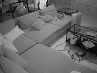 voyeurcam-julmodels-living-3 — Camsoda recorded stream image, 23.02.2025 13:00