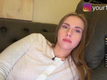 VikkiExtraCheese — Bongacams recorded stream image, 21.11.2025 18:40