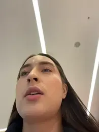 Holly_Play — Stripchat recorded stream image, 22.11.2025 13:00