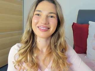 dariadeli — Camsoda recorded stream image, 23.11.2025 07:00