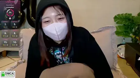 SUZU_ — Stripchat recorded stream screenshot (23 Nov 2025)