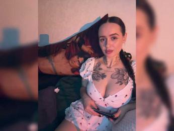 Italianka — Bongacams recorded stream screenshot (23 Nov 2025)