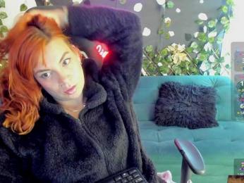 Cocochanell — Bongacams recorded stream screenshot (24 Nov 2025)