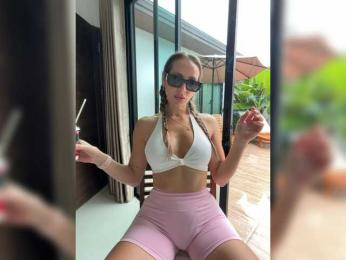 -CandyViki- — Bongacams recorded stream screenshot (25 Nov 2025)