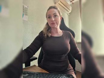 goddesssssss — Bongacams recorded stream screenshot (26 Nov 2025)