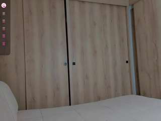 lauracriistina — Camsoda recorded stream screenshot (26 Nov 2025)