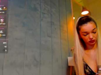 sassyt33n — Chaturbate recorded stream image, 27.11.2025 10:30