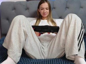 -Sexy_Hot_Angel- — Bongacams recorded stream screenshot (27 Nov 2025)