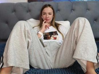 -Sexy_Hot_Angel- — Bongacams recorded stream screenshot (27 Nov 2025)