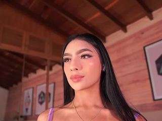 izzywild — Camsoda recorded stream image, 27.11.2025 10:10