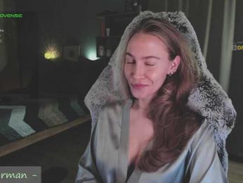 Adamova_Eva — Bongacams recorded stream screenshot (28 Nov 2025)