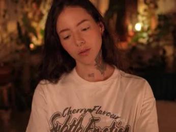 effylowell_ — Chaturbate recorded stream image, 02.12.2025 00:40