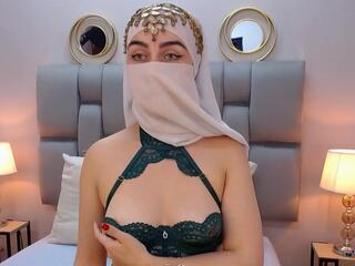 Aliah Manzur — Flirt4free recorded stream screenshot (02 Dec 2025)