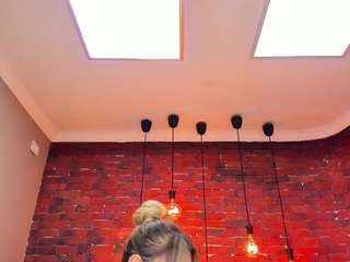 christynaross — Camsoda recorded stream image, 02.12.2025 20:40