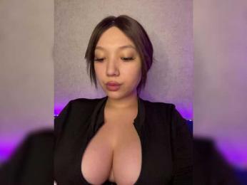 Goldlove10 — Bongacams recorded stream screenshot (02 Dec 2025)