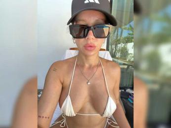 -CandyViki- — Bongacams recorded stream screenshot (03 Dec 2025)