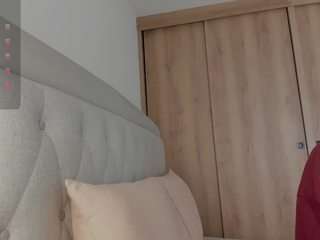 lauracriistina — Camsoda recorded stream screenshot (03 Dec 2025)