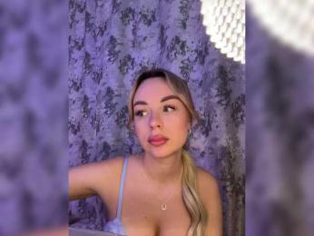 Mila-m — Bongacams recorded stream image, 03.12.2025 16:20