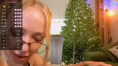 BritaKiss — Stripchat recorded stream image, 04.12.2025 02:20