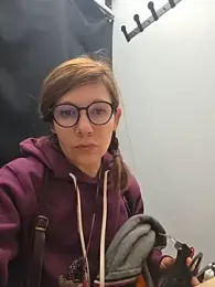 Lina_lou4 — Stripchat recorded stream image, 05.12.2025 10:20