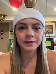 alicee16 — Stripchat recorded stream image, 05.12.2025 20:00