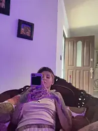 Izy_cute_ — Stripchat recorded stream image, 06.12.2025 22:50