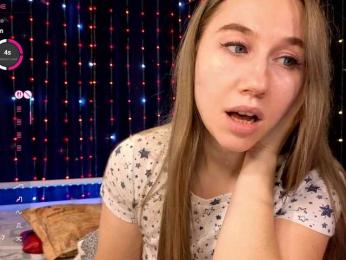 kiskaWEDNESDAY — Bongacams recorded stream image, 06.12.2025 20:50