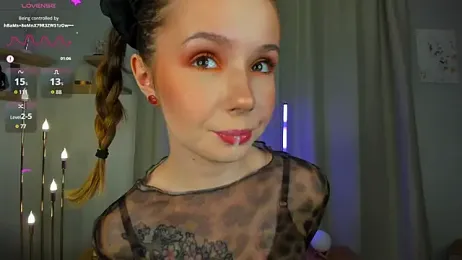DominikaElis — Stripchat recorded stream image, 07.12.2025 19:40