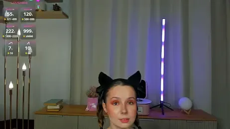 DominikaElis — Stripchat recorded stream image, 07.12.2025 19:40