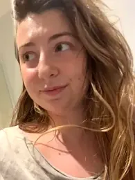 curvyflawless — Stripchat recorded stream screenshot (08 Dec 2025)