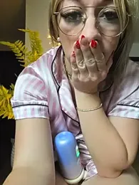 Giuliana_baby — Stripchat recorded stream screenshot (08 Dec 2025)