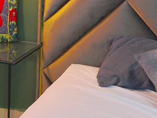 Sophia Loreen — Flirt4free recorded stream screenshot (09 Dec 2025)