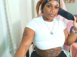 msfitqueen — Camsoda recorded stream image, 10.12.2025 01:10