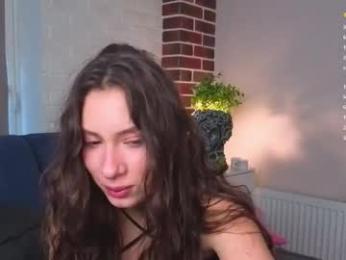 pamilarakestraw — Chaturbate recorded stream screenshot (10 Dec 2025)