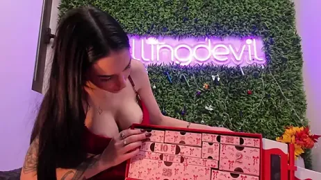 realhotfallingdevil — Stripchat recorded stream screenshot (10 Dec 2025)