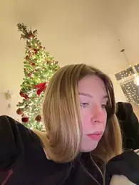 VeraSerephina — Stripchat recorded stream screenshot (10 Dec 2025)