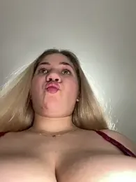 Celestedubois — Stripchat recorded stream image, 10.12.2025 22:30