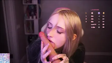 hikmurr — Stripchat recorded stream image, 11.12.2025 17:20