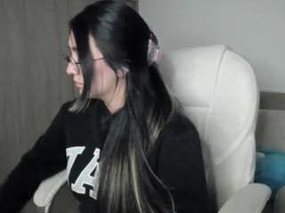 alexyferrer — Camsoda recorded stream image, 11.12.2025 22:50