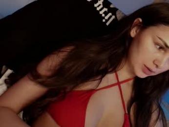 hollyextra — Chaturbate recorded stream image, 26.02.2025 20:00
