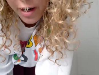 theislandgirl — Chaturbate recorded stream image, 12.12.2025 19:30