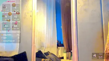 Sassy_Teen — Stripchat recorded stream image, 15.12.2025 05:30